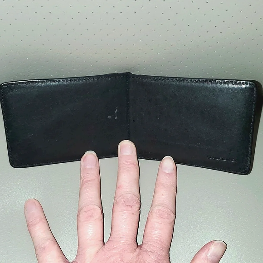 G.H. Bass & Co. Leather Card Holder Money Clip